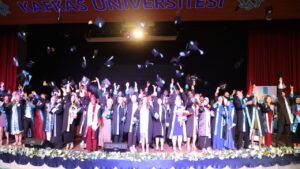 Kars Kafkas Üniversitesi 2024-2025 akademik yılı mezuniyet töreni coşkuyla gerçekleşti – Birlik Haber Ajansı