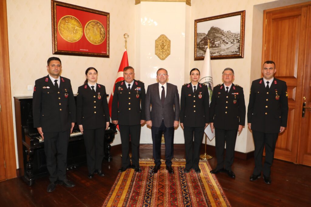 Kars Valisi Ziya Polat’tan Jandarma Teşkilatına 186. yıl kutlaması – Birlik Haber Ajansı