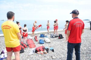 Giresun plajları cankurtaran ekipleriyle güvende – Birlik Haber Ajansı