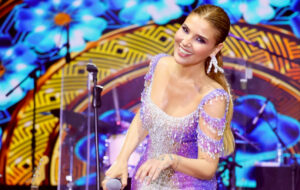 'Kristal Gülben' Antalya'yı büyüledi