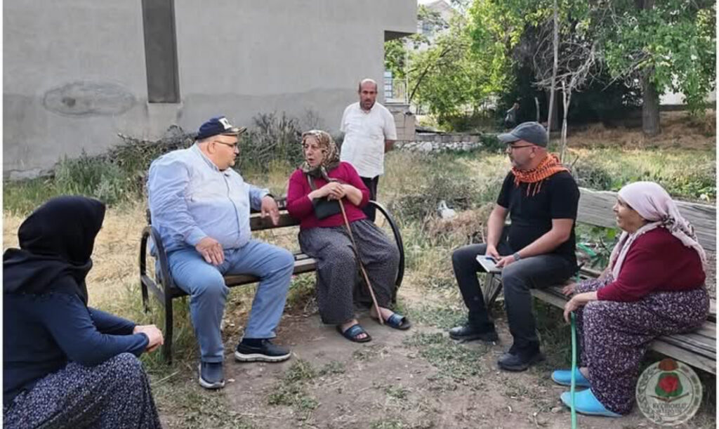 Koca Yusuf’tan mahalle mahalle hizmet turu – Birlik Haber Ajansı