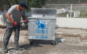 Kemer’de çöp konteynerleri dezenfekte ediliyor – Birlik Haber Ajansı