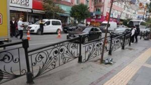 Isparta’da kaldırım kenarlarına yerleştirilen demir korkuluklara vatandaştan tepki – Birlik Haber Ajansı
