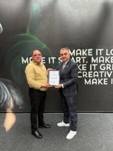 İlhan Kılıç’a Avrupa Azerbaycan Merkezi’nden Fahri Berat Ödülü – Birlik Haber Ajansı