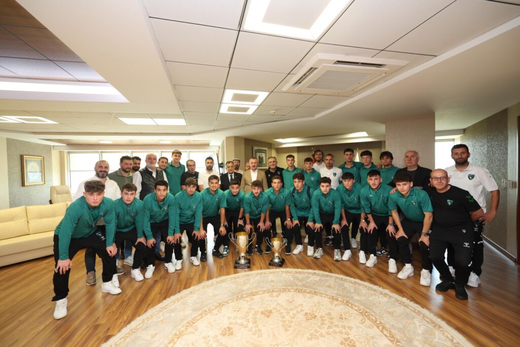 “Millet Bahçesi” Gebze’ye bayram hediyesi – Birlik Haber Ajansı