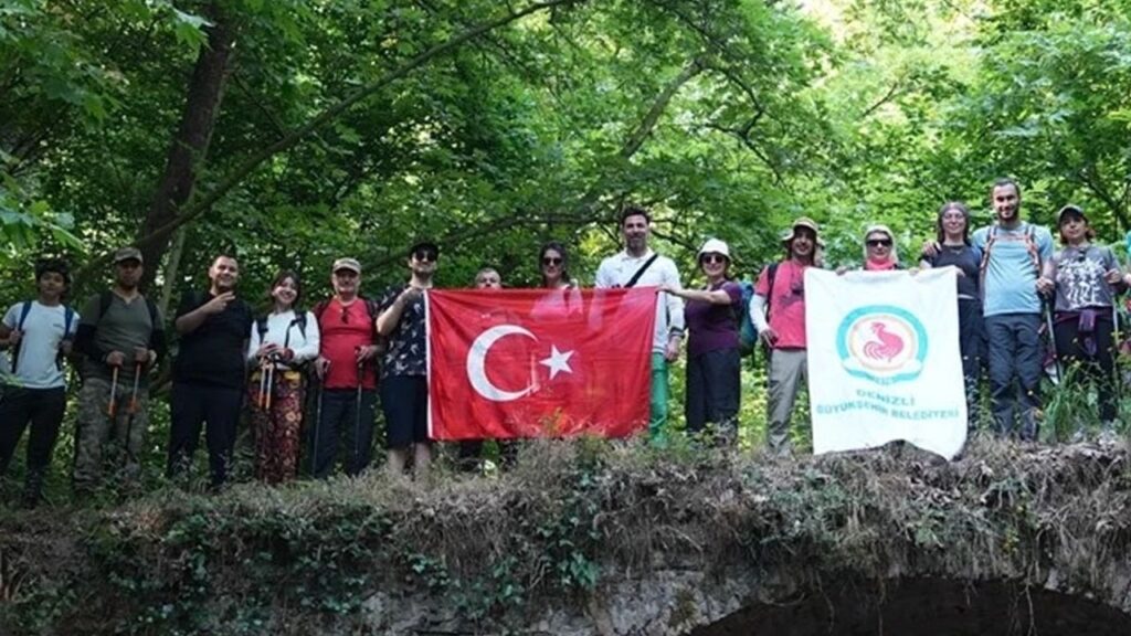 Denizlililer doğada nefes aldı