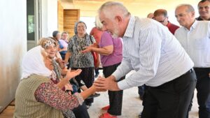 Isparta’da aşure etikinliği: “Başkanımız gönül sofrasında bizi hiç yalnız bırakmıyor” – Birlik Haber Ajansı