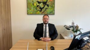 Dr. Ali Efe Tiryakioğlu başhekim yardımcılığına atandı