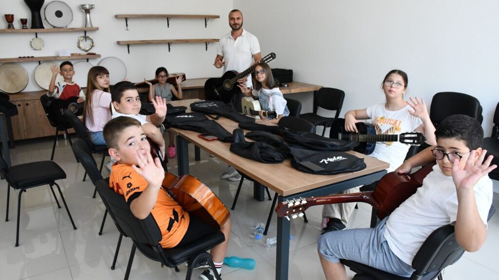 BALMEK atölyelerindeki kurslar yoğun ilgi gördü – Birlik Haber Ajansı