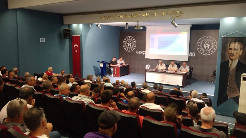 2025-2026 amatör futbol sezon öncesi istişare toplantısı düzenlendi – Birlik Haber Ajansı