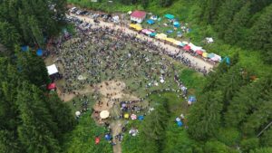 Göllüalan’da horon zamanı: Sinlice Yayla Şenliği’ne yoğun katılım – Birlik Haber Ajansı