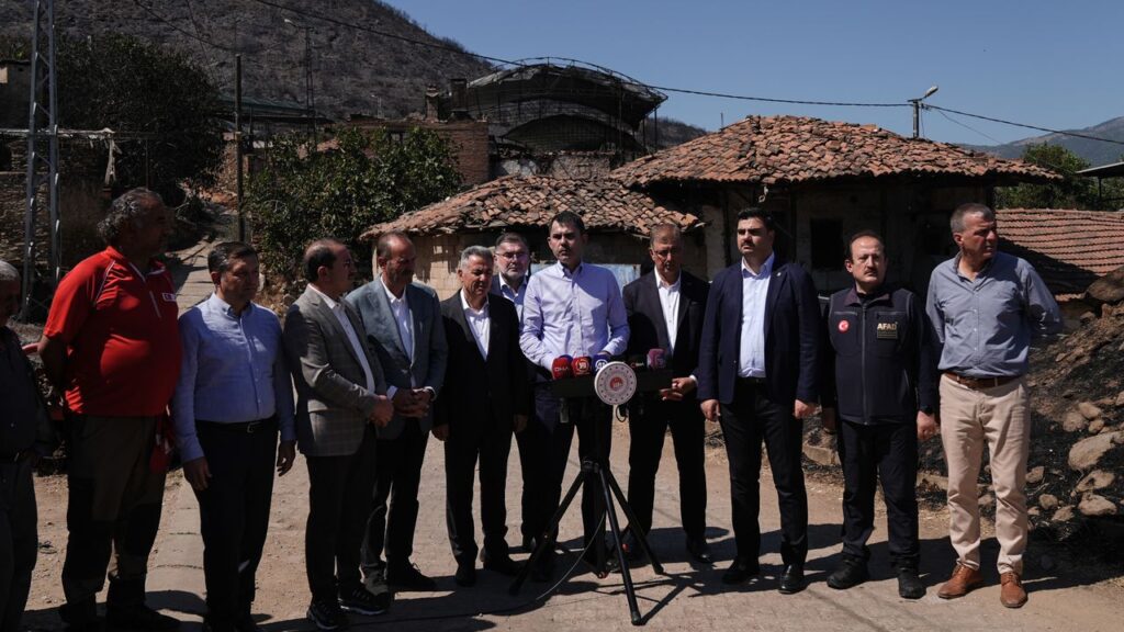 Bakan Kurum Yangın Bölgesinde – Birlik Haber Ajansı