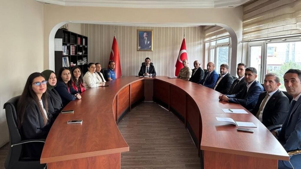 Susuz Kaymakamı Muhammed Emin Tutal başkanlığında Değerlendirme Toplantısı gerçekleştirildi – Birlik Haber Ajansı