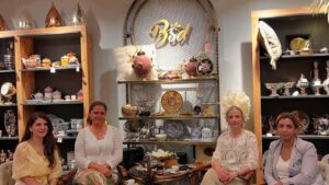 Kuşadası Kadın Girişimciler Kurulu Başkanı Hibeti Zeytin’den Karslı kadın girişimciye iş yerinde ziyaret… – Birlik Haber Ajansı