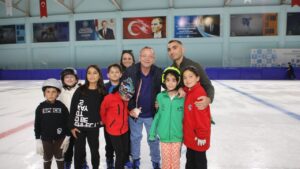 Vali Ziya Polat, Sürat Pateni etkinliğinde sporcularla bir araya geldi – Birlik Haber Ajansı