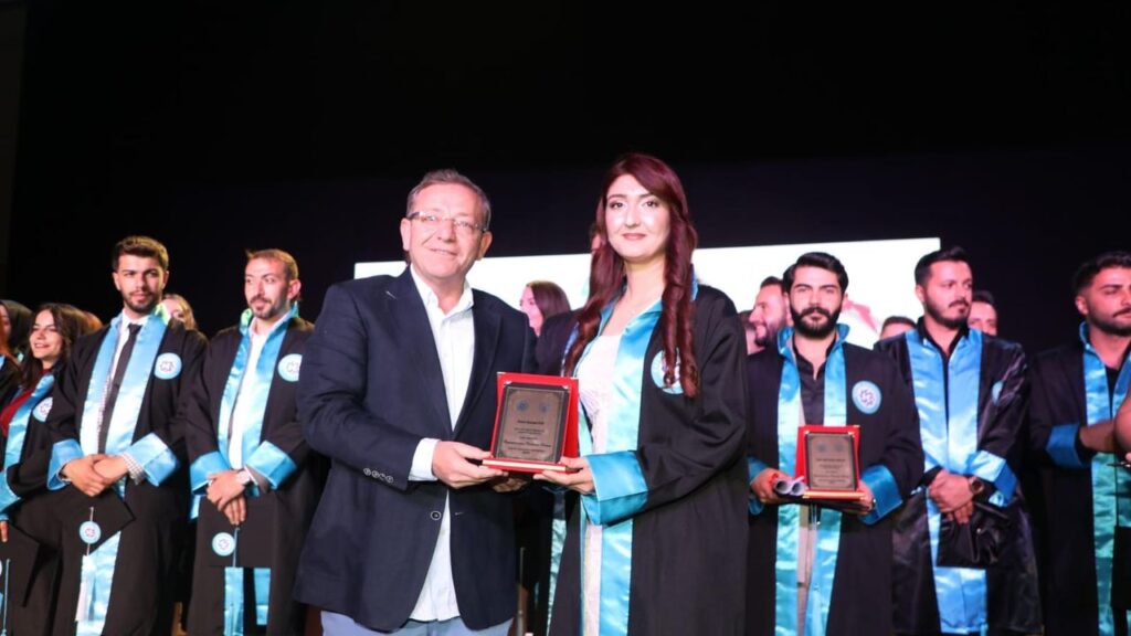 Kars Valisi Ziya Polat, Kafkas Üniversitesi Devlet Konservatuvarı Mezuniyet Törenine Katıldı – Birlik Haber Ajansı