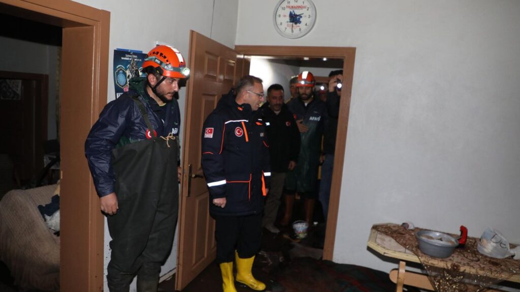 Kars Valisi Ziya Polat, sel bölgesinde incelemelerde bulundu – Birlik Haber Ajansı