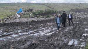 Kars DSİ 24. Bölge Müdürü Serdar Kotan, taşkınlardan etkilenen köylerde incelemelerde bulundu – Birlik Haber Ajansı