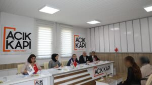 Kars Valisi Ziya Polat, Halk Günü’nde, Devlet olarak her zaman milletimizin hizmetindeyiz – Birlik Haber Ajansı