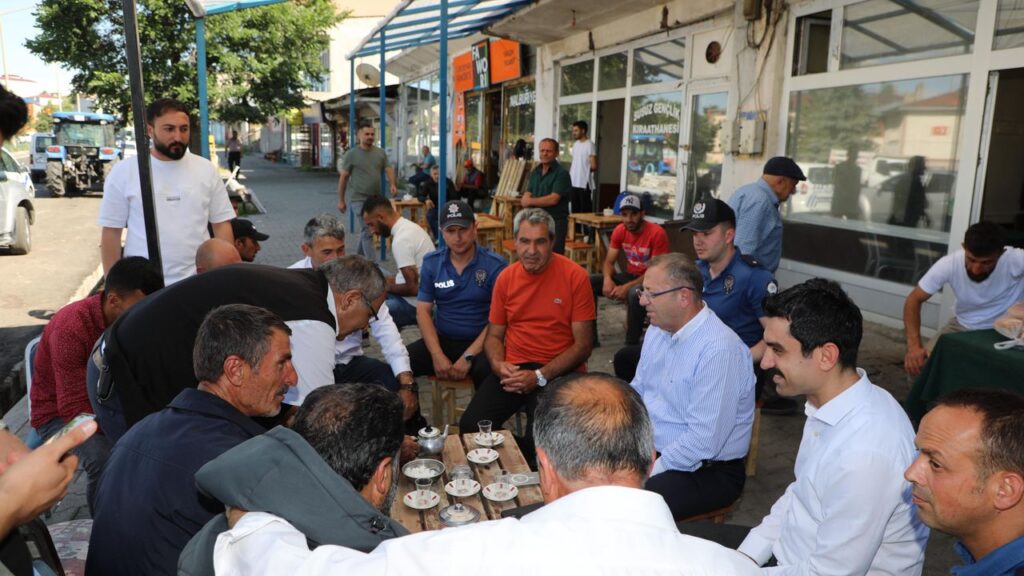 Vali Ziya Polat, Susuz İlçesinde esnaf ve vatandaşlarla buluştu – Birlik Haber Ajansı