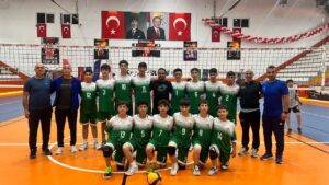 Kars’ta voleybol heyecanı: Anadolu Yıldızlar Ligi’nde öğrenciler yarı finale yükseldi – Birlik Haber Ajansı