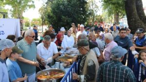 Kdz. Ereğli Belediyesi, binlerce aşure dağıttı – Birlik Haber Ajansı