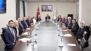Bakan Tekin, Eğitim ve Öğretim Politikaları Kurulu üyeleriyle bir araya geldi – Birlik Haber Ajansı