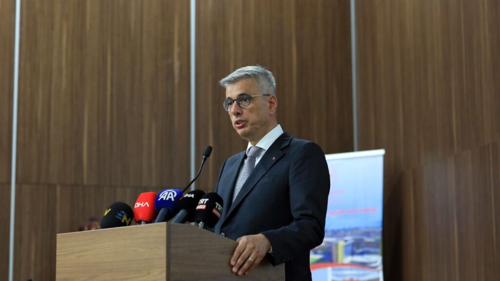 Bakan Memişoğlu: Bulaşıcı hastalıklarla mücadelede toplumun desteği şart – Birlik Haber Ajansı