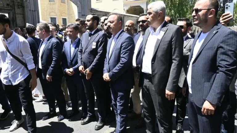 Yavuz Ağıralioğlu şehit Piyade Sözleşmeli Er Ahmet Gültekin’in cenaze törenine katıldı – Birlik Haber Ajansı