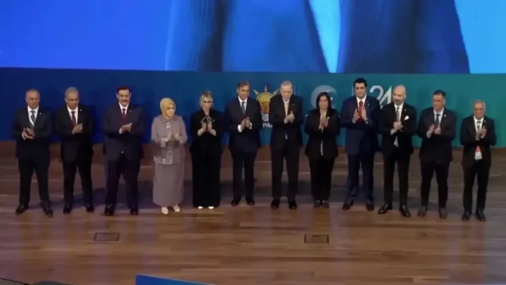 AK Parti, 24. kuruluş yıl dönümünde 9 belediye başkanını kadrosuna kattı – Birlik Haber Ajansı