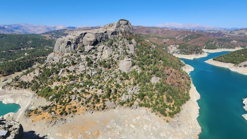 Kahramanmaraş'taki Ali Kayası, doğayla tarihi buluşturuyor