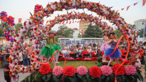 27. Eşme Turistik Kilim Kültür ve Sanat Festivali büyük bir coşkuyla başladı! – Birlik Haber Ajansı