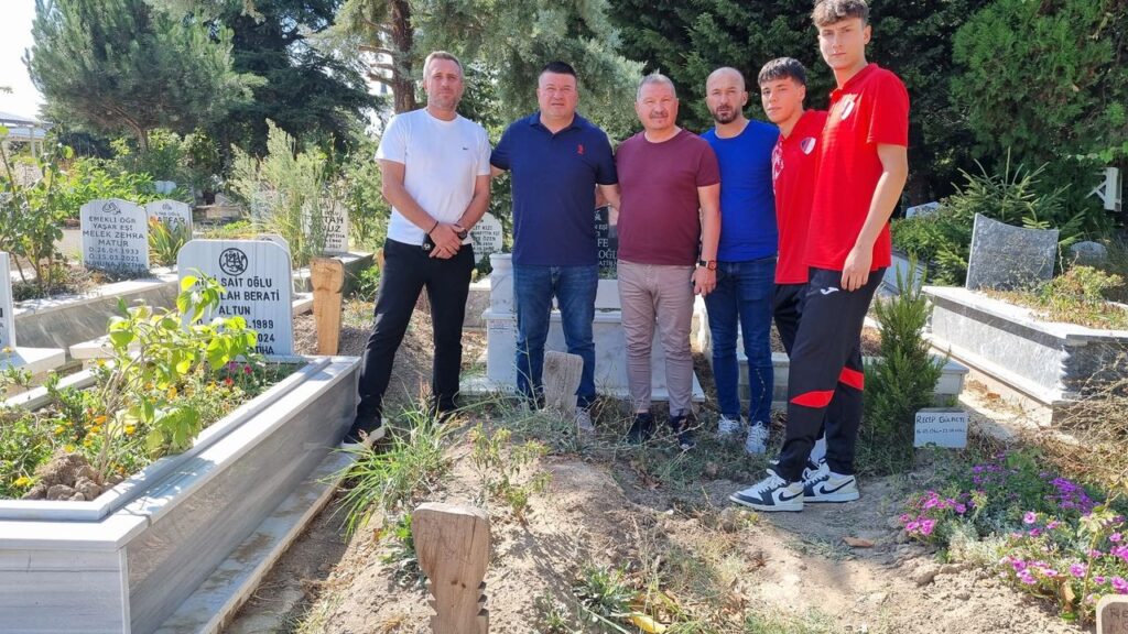 Fenerbahçe’nin eski futbolcusu Cihan Işık, Düzce’de dualarla yâd edildi – Birlik Haber Ajansı