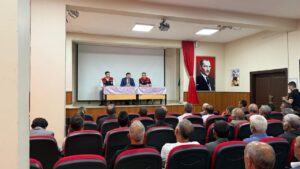 Arpaçay’da muhtarlara tarımsal bilgilendirme toplantısı düzenlendi – Birlik Haber Ajansı