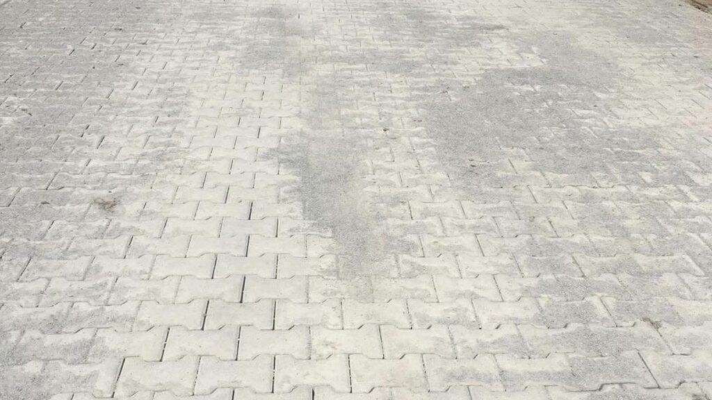 Küçükboğatepe Köyü’ne 6.000 metrekare kilitli parke taşı döşendi – Birlik Haber Ajansı