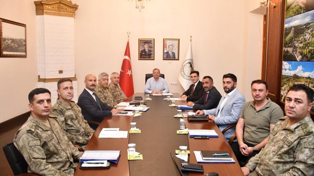 Kars’ta “Sınır Yolları Yapımı ve Bakımı” toplantısı gerçekleştirildi – Birlik Haber Ajansı