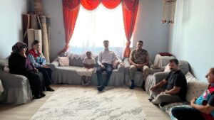 Kaymakam Kahraman’dan Bacalı Köyü’ne hane ziyareti: “Köylü milletin efendisidir” – Birlik Haber Ajansı