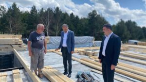 Arpaçay Kütük Ev Projesi’nde çalışmalar hız kazandı – Birlik Haber Ajansı