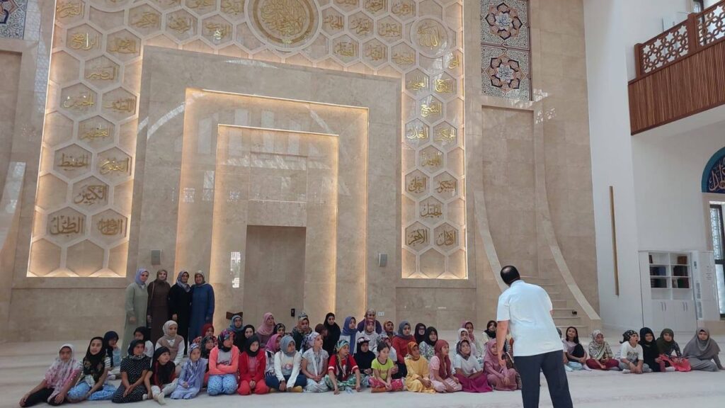 Kars’ta camii çocuk buluşmaları: “Şehirlerin kalbi camilerde buluşalım” projesi devam ekarsdiyor – Birlik Haber Ajansı