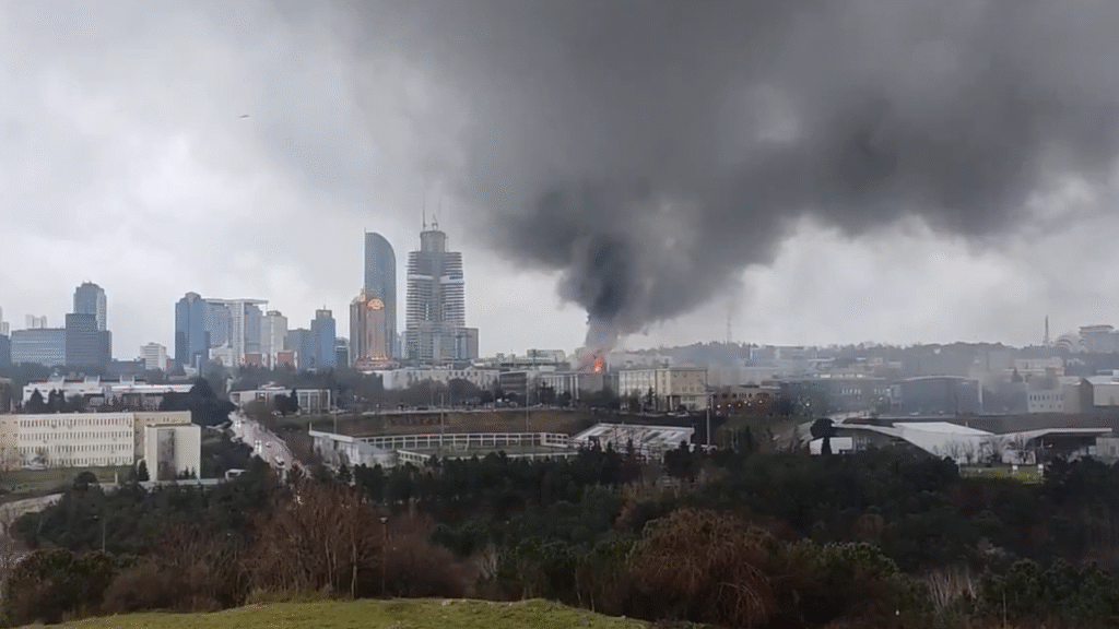 İTÜ Ayazağa kampüsünde otluk alanda yangın – Birlik Haber Ajansı
