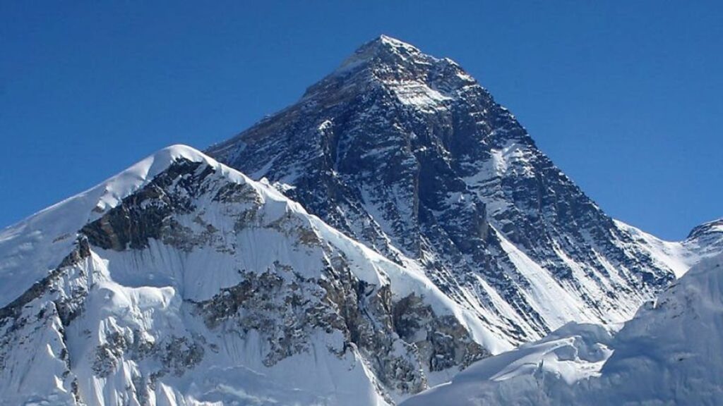 Everest Dağı’nda 10 yıl sonra ilk ücret artışı – Birlik Haber Ajansı
