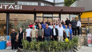 Kocaeli Belediyesi’nden Gevye’ye fidan desteği – Birlik Haber Ajansı