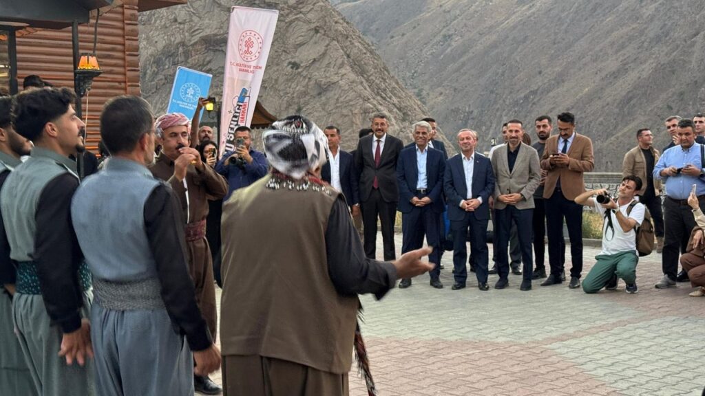 Hakkâri’de ‘Bir Anadolu Şenliği’ – Birlik Haber Ajansı