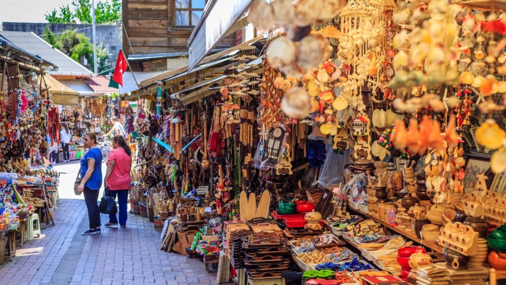Turistlerden hediyelik eşyaya rekor harcama: 1 milyar doları aştı – Birlik Haber Ajansı