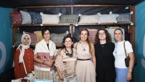 Ayvalık’ta Kadın Emeği Çarşısı’na yoğun ilgi – Birlik Haber Ajansı