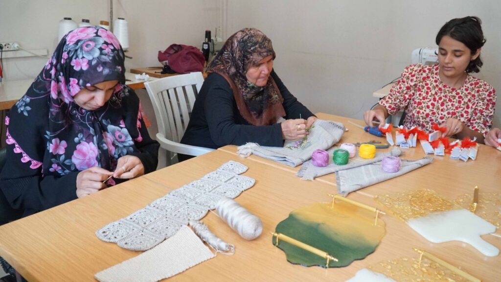 Kadınların gücüyle yükselen Haliliye: Millet evleri umut kapısı oldu – Birlik Haber Ajansı