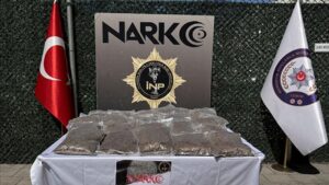 İzmir’de zehir tacirlerine darbe: 133 şüpheli tutuklandı – Birlik Haber Ajansı