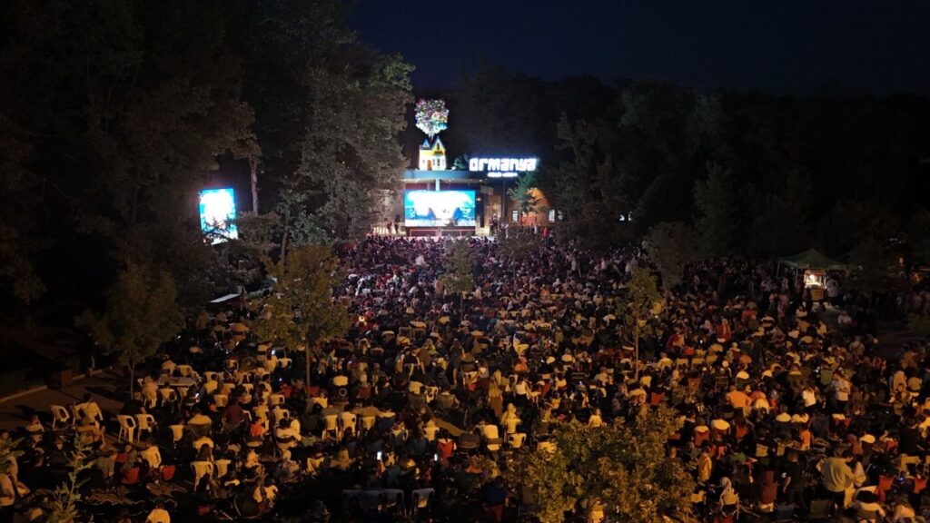 Ormanya gece sineması 5 bin katılımcıyla rekor kırdı – Birlik Haber Ajansı