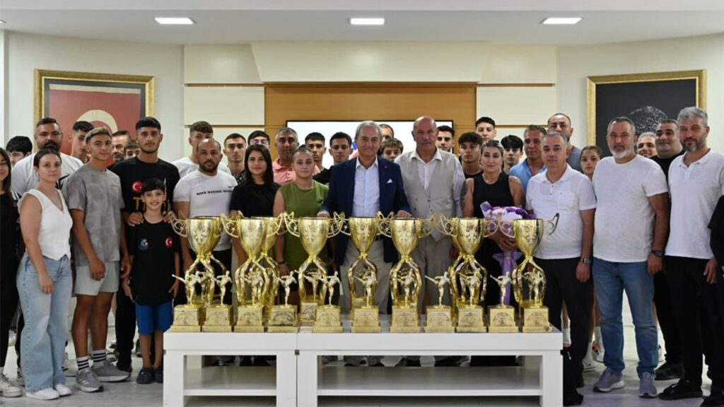 Başkan Kocagöz, Kick Boks sporcularını ağırladı – Birlik Haber Ajansı