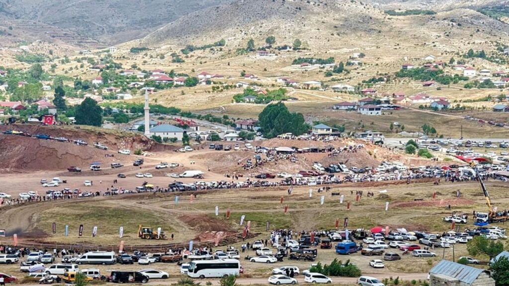 Gökbel yağlı güreşleri ve festivalinde heyecan zirve yaptı: Yenilikler beğeni topladı – Birlik Haber Ajansı